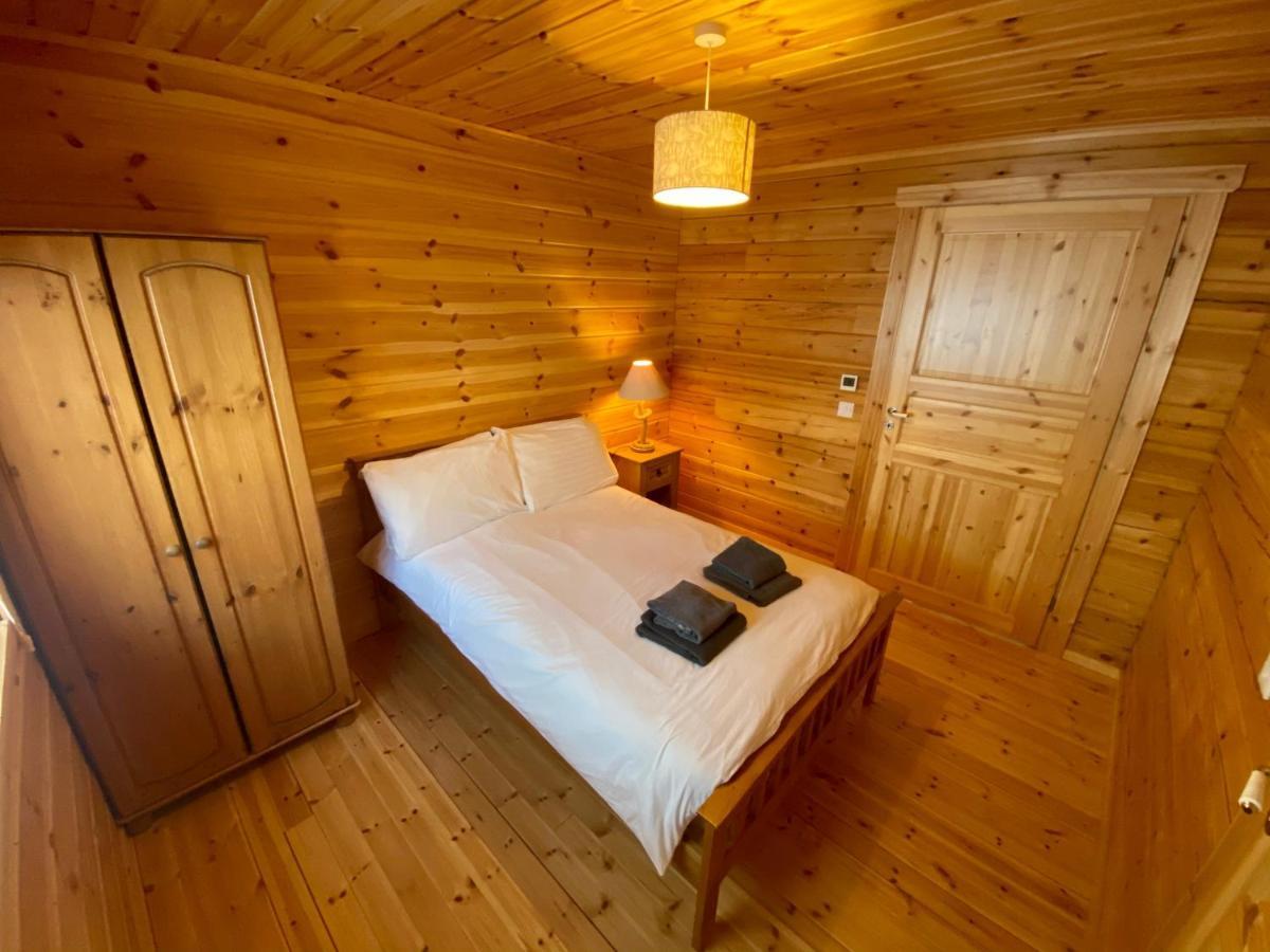 Pine Lodge 戈尔布里奇 外观 照片